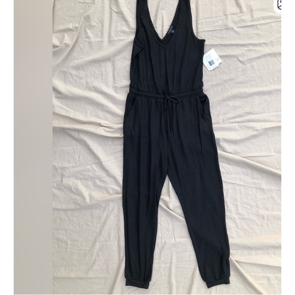 Beyond Yoga Day Off Rayon Cinch Waist Pocket Black Jumpsuit Large NWT - Picture 7 of 9
